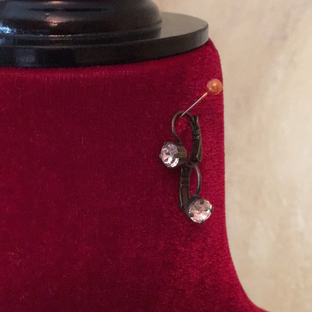 Vintage Sabika London drop earrings